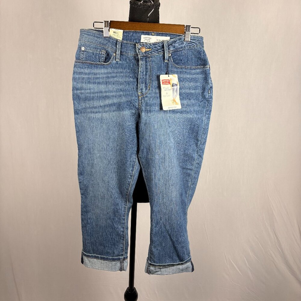 Signature by Levi Strauss | Mid Rise Simply Stretch Jean Capris | 12 | NWT